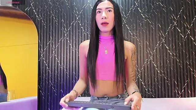 Snapshot of Miss_Ariaa chatting on 09.25.25 Miss Ariaa online show from 09.25.25