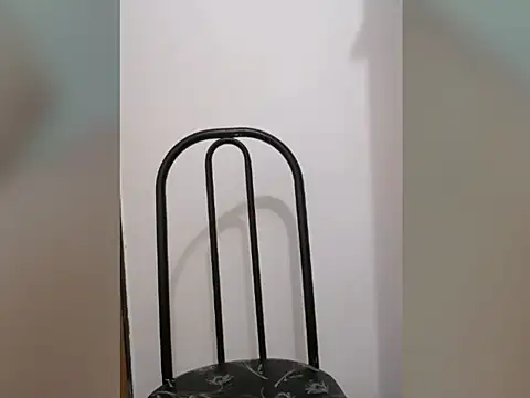 sexyynoturno  online show from 09.23.25