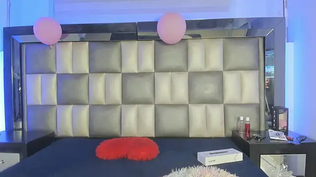 abbiecollins js online show from 11.27.25