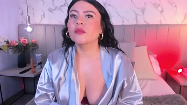 Snapshot of Amber_Santana chatting on 10.11.25 Amber Santana online show from 10.11.25