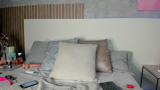 Snapshot of Amber_Santana chatting on 10.19.25 Amber Santana online show from 10.19.25