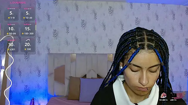 Snapshot of DAKOTA_TAY1 chatting on 10.07.25 DAKOTA TAY1 online show from 10.07.25