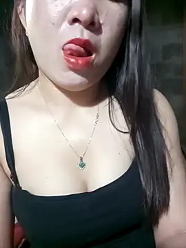 Snapshot of Luna-ass chatting on 09.20.25 Luna-ass online show from 09.20.25