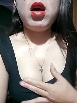 Snapshot of Luna-ass chatting on 09.23.25 Luna-ass online show from 09.23.25