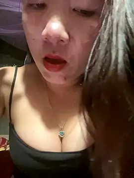 Snapshot of Luna-ass chatting on 10.11.25 Luna-ass online show from 10.11.25