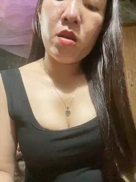 Snapshot of Luna-ass chatting on 10.16.25 Luna-ass online show from 10.16.25