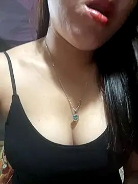 Snapshot of Luna-ass chatting on 10.25.25 Luna-ass online show from 10.25.25