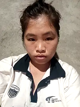 Luyen004 online show from 04.22.26