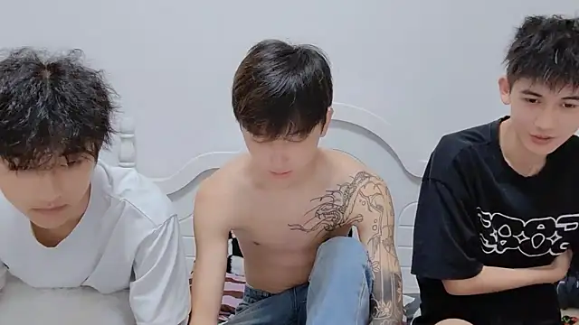 xiaoyi2563 online show from 10.10.25