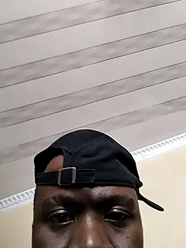 Snapshot of Dickninja084 chatting on 10.06.25 Dickninja084 online show from 10.06.25