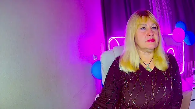 EmmaEllison online show from 10.08.25