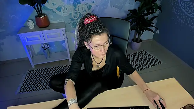 UmaSpace online show from 11.21.25