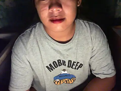 Snapshot of Huntrix2025 chatting on 09.20.25 Huntrix2025 online show from 09.20.25