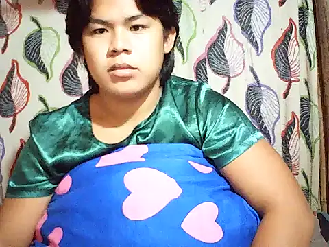 Snapshot of Huntrix2025 chatting on 10.06.25 Huntrix2025 online show from 10.06.25