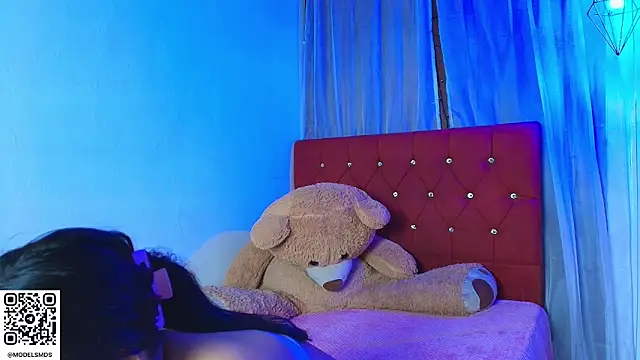 lisa andruu online show from 10.23.25