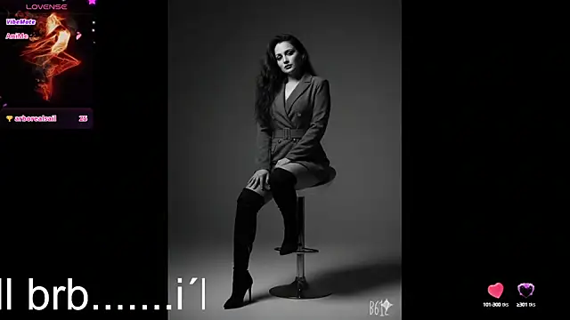 Snapshot of jya_lovemesex chatting on 10.11.25 jya lovemesex online show from 10.11.25