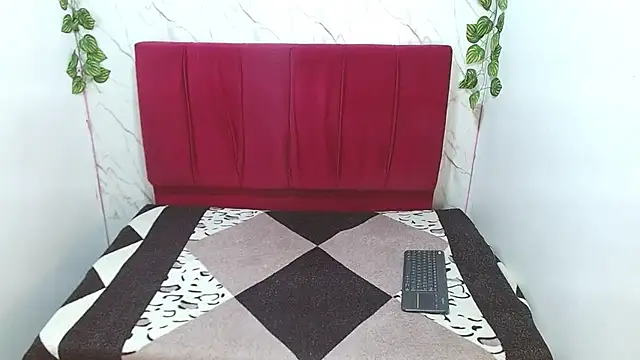 arelysalvarezcm online show from 10.22.25