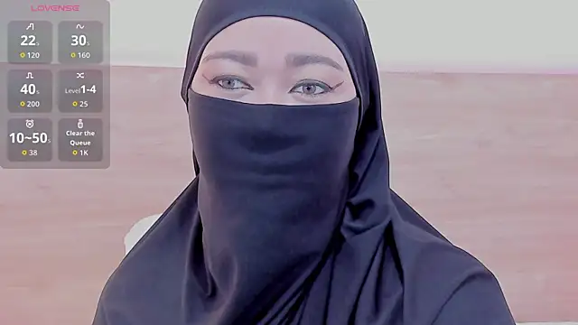 Jadiya  online show from 10.25.25