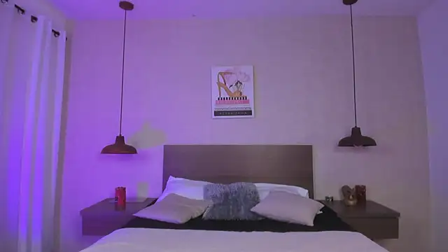 cloehill  online show from 12.15.25