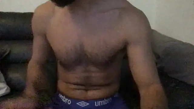 Snapshot of flambeur93 chatting on 11.25.25 flambeur93 online show from 11.25.25