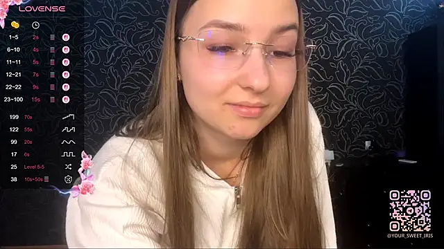 Snapshot of GemmaGunter chatting on 02.12.26 GemmaGunter online show from 02.12.26