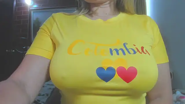 LatinaMature  online show from 05.11.26