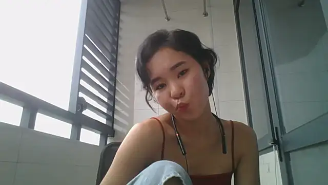 JennyCarpenter online show from 10.04.25