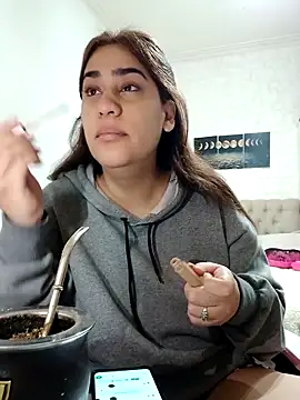 Nahiarabiel online show from 10.29.25