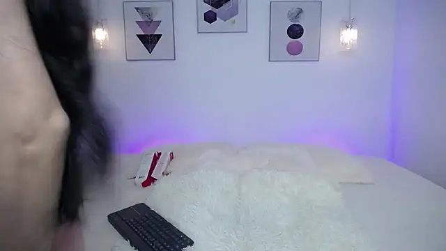 roxxi33 online show from 10.28.25