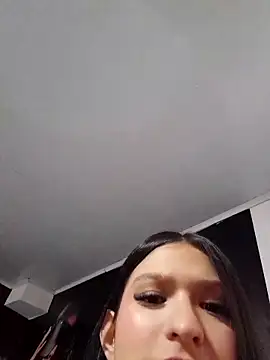 AggathaSanders  online show from 09.20.25