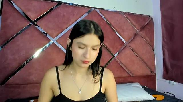 AggathaSanders  online show from 10.15.25