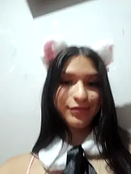 AggathaSanders  online show from 10.30.25