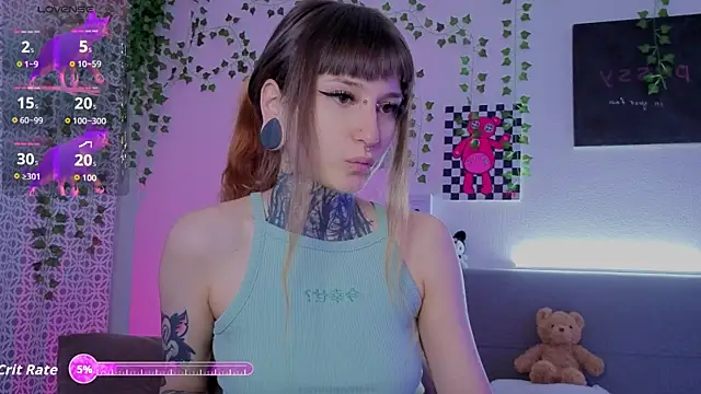 Snapshot of LilithPoison chatting on 06.18.26 LilithPoison online show from 06.18.26