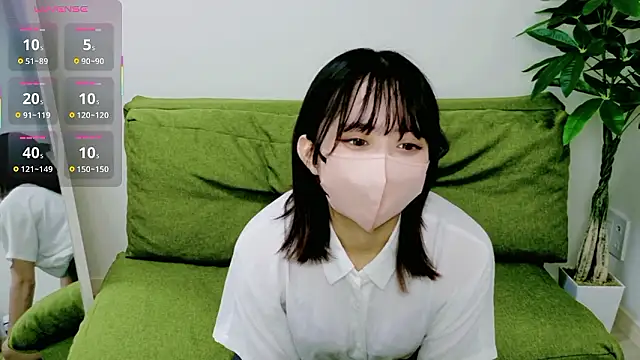 RUNA RU-NA online show from 09.22.25