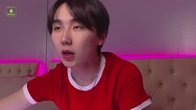 Snapshot of HeejinWang chatting on 09.24.25 HeejinWang online show from 09.24.25