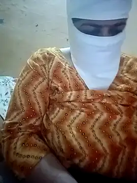 Love-890 online show from 10.17.25