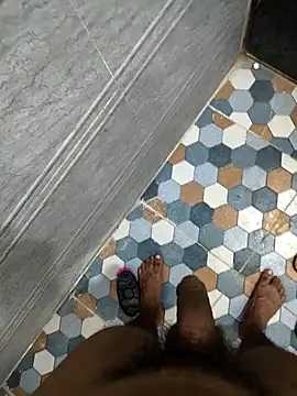 bold guy 1234 online show from 10.04.25