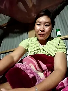 Snapshot of Siathong chatting on 09.21.25 Siathong online show from 09.21.25