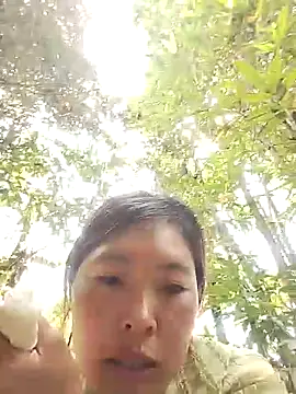 Snapshot of Siathong chatting on 09.22.25 Siathong online show from 09.22.25