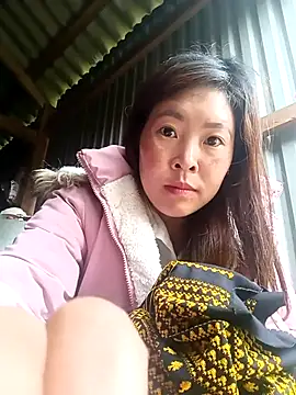 Snapshot of Siathong chatting on 09.25.25 Siathong online show from 09.25.25