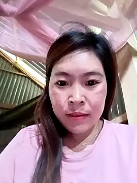 Snapshot of Siathong chatting on 10.03.25 Siathong online show from 10.03.25