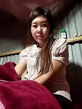 Snapshot of Siathong chatting on 10.16.25 Siathong online show from 10.16.25