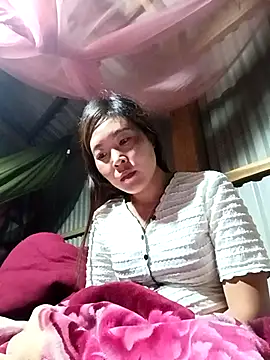 Snapshot of Siathong chatting on 10.17.25 Siathong online show from 10.17.25