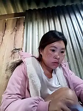 Snapshot of Siathong chatting on 10.24.25 Siathong online show from 10.24.25