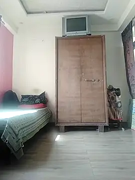 Love40777 online show from 10.23.25