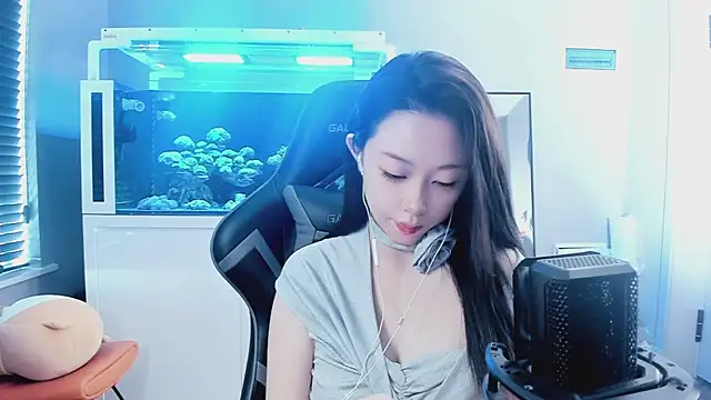 Snapshot of Keke-Bai chatting on 10.11.25 Keke-Bai online show from 10.11.25