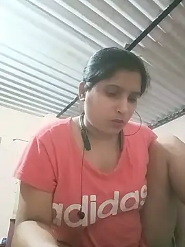 Snapshot of aliya-jaan71 chatting on 07.02.26 aliya-jaan71 online show from 07.02.26