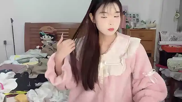 Akong11 online show from 10.25.25