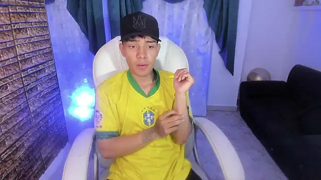 Hunteer Boy online show from 10.06.25