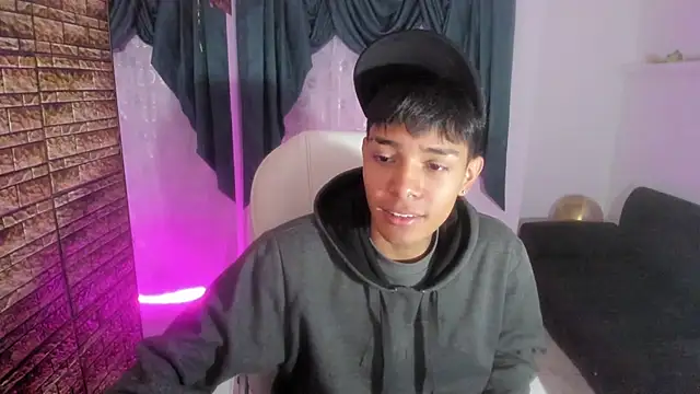 Hunteer Boy online show from 10.09.25